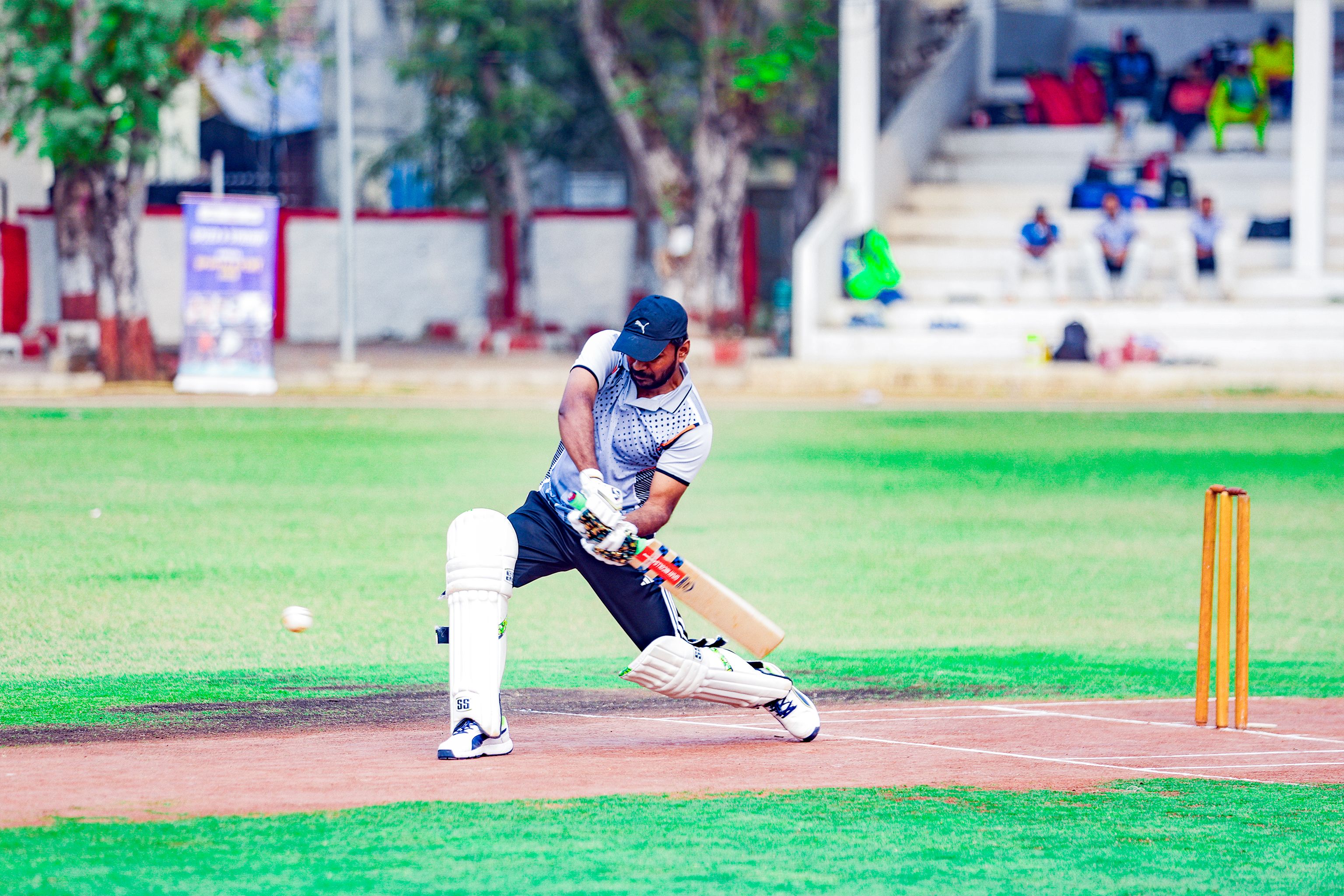 NHSRCL चा वार्षिक क्रीडा स्पर्धा “स्पीड अँड सिनर्जी” वडोदरा येथे आयोजित करण्यात आली, ज्यामध्ये संघांनी क्रिकेट, बुद्धिबळ आणि व्हॉलीबॉलमध्ये सक्रिय सहभाग घेतला